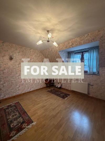 Lovely Detached House and Garden