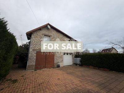 Lovely Detached House and Garden