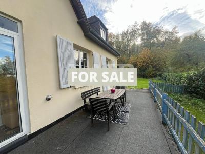 Detached Country House with Landscaped Garden