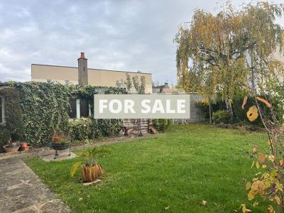 Nice House with Garden in Town