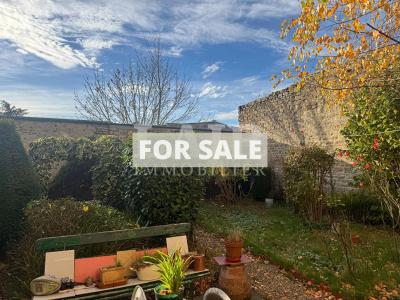 Traditional House with Garden