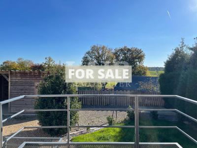 Detached House with Garden and Open View
