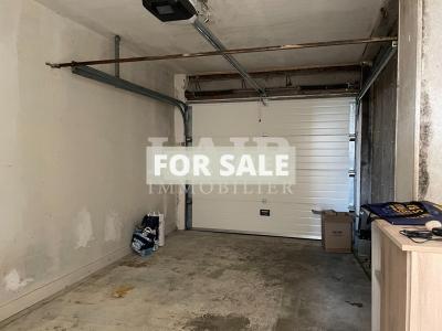 Detached House with Garden and Open View