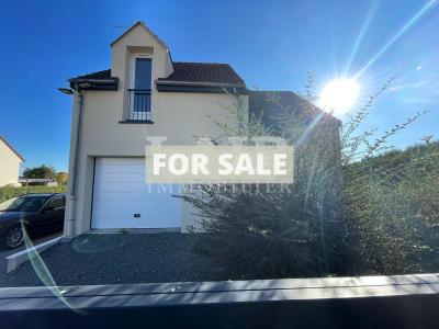 Detached House with Garden and Open View