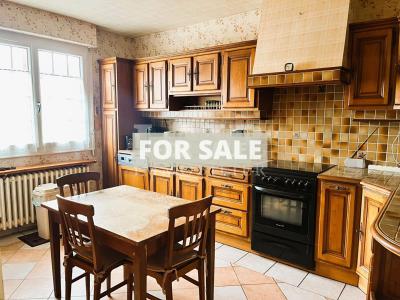 Lovely Town House with Outbuilding in Landscaped Garden