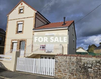 Fully Renovated Detached House with Garden