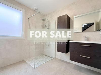 New Build Detached House with Garden