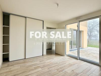 Detached House with Garden