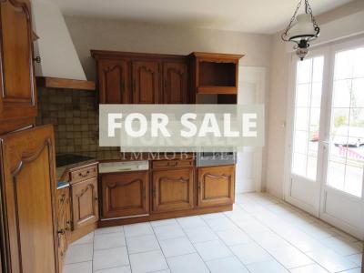 Detached House with Garden in Nice Location