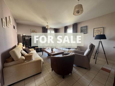 Detached House with Garden in Spa Town