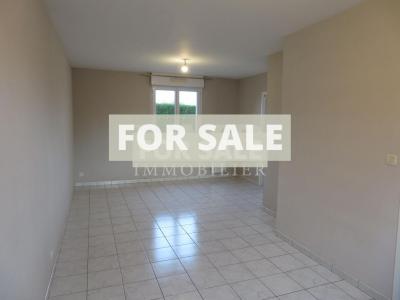 Modern Detached House with Garden