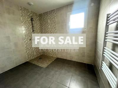 New Build Detached House with Garden