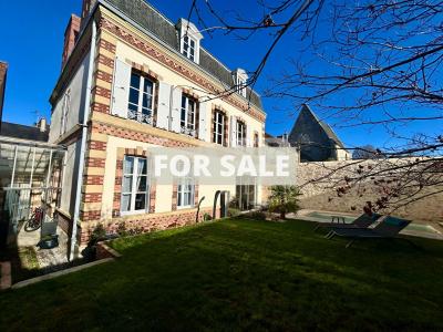 Splendid High-Quality Manor House with Pool