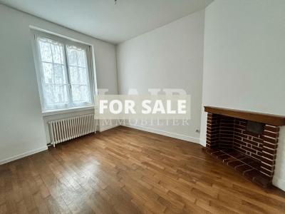 Town House with Nice Garden