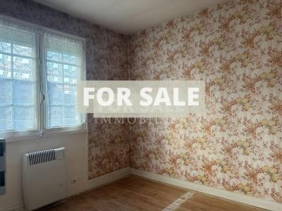 Town House with Neat Garden