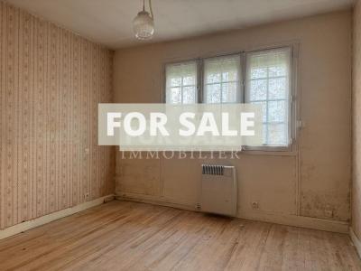 Town House with Neat Garden