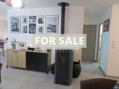 Detached House with Garden