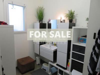 Detached House with Garden