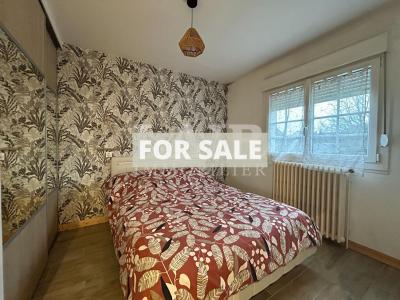 Detached House with Garden