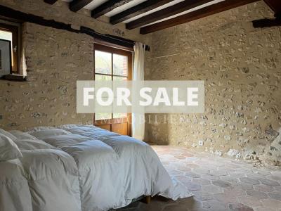 Charming Country House with Garden