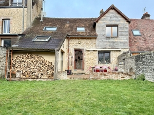 Beautiful Family Home with Garden