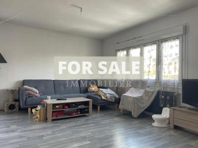 Detached House with Landscaped Garden