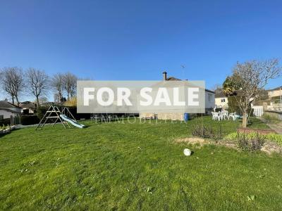 Detached House with Landscaped Garden