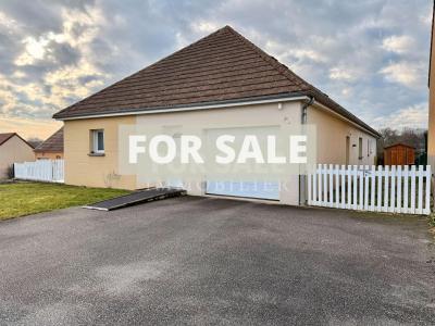 Detached House with Landscaped Garden