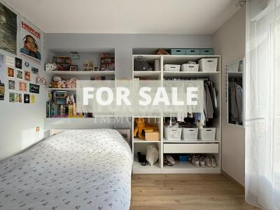 Detached House with Landscaped Garden