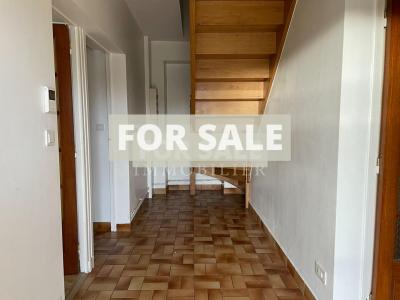 Detached House with Attached Outbuilding