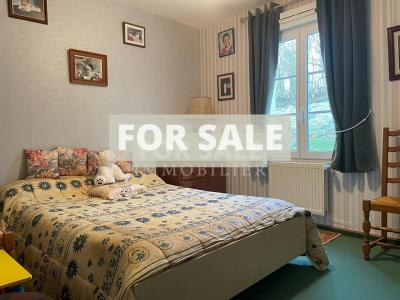 Detached House with Landscaped Garden