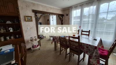 Traditional House with Garden