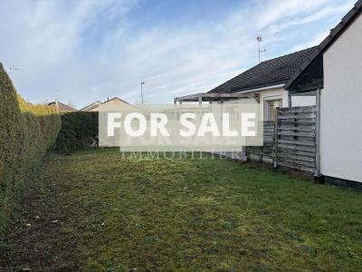 Single Storey House with Garage and Garden