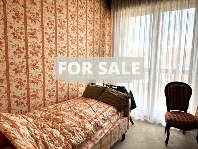 Apartment With Elevator and Parking