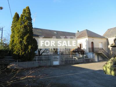 Traditional House with Garden