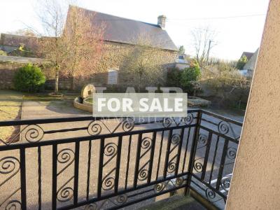 Traditional House with Garden