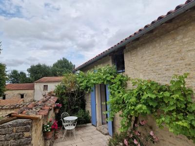 Stone House With Guest Gite and Swimming Pool