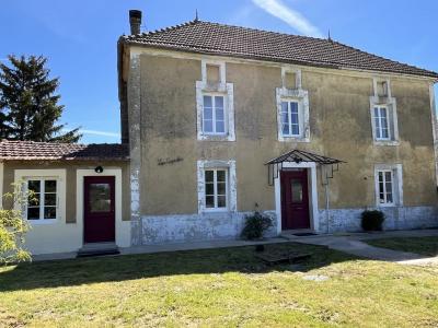 Lovely Charentaise Style House with Garden