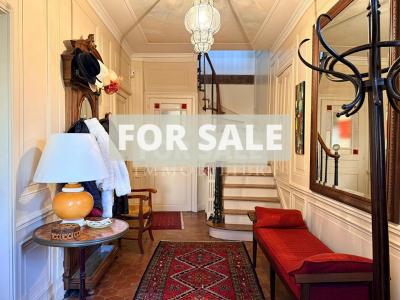 Magnificent House Full of Character with Garden