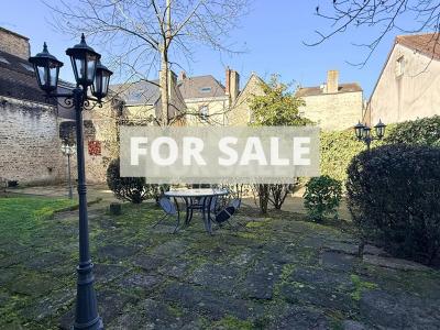 Magnificent House Full of Character with Garden