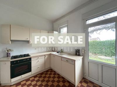 Detached Villa Bagnolaise with Lovely Garden