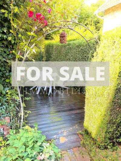 Detached Villa Bagnolaise with Lovely Garden