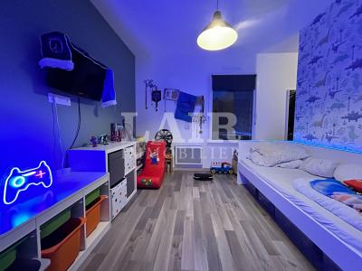 Contemporary Detached House, Lovely Family Home