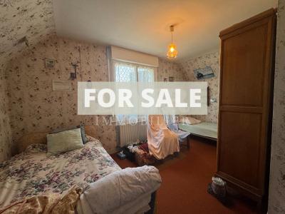 Detached House with Over One Acre Garden