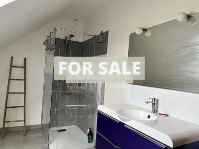 Detached House with Landscaped Garden