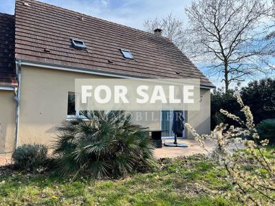 Detached House with Landscaped Garden