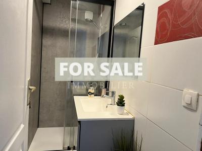 Detached House with Landscaped Garden