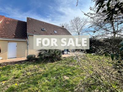 Detached House with Landscaped Garden