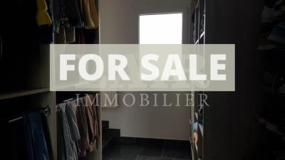 Detached House with Landscaped Garden