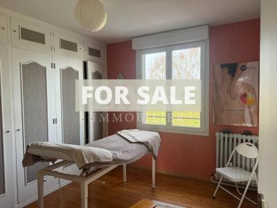 Town House With Garden and Garage